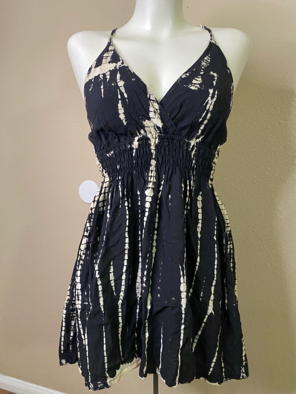 Rayon Black & Cream Tie-Dye Smocked boho festival Sundress ☀️🖤
